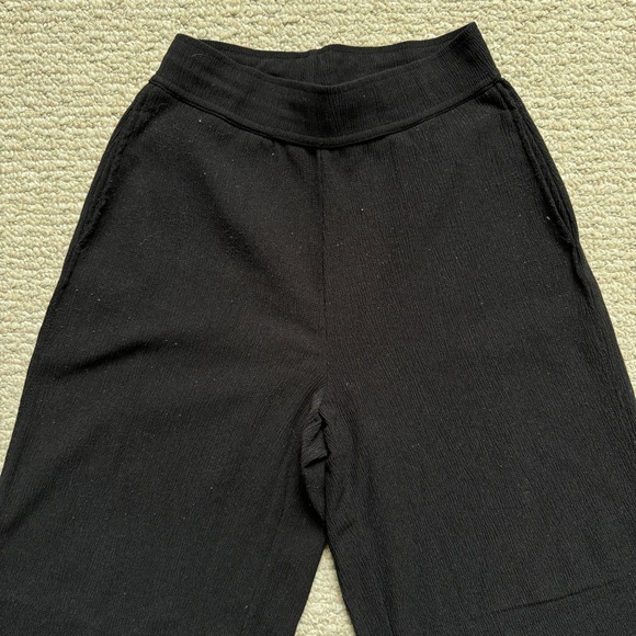 Lightweight high waisted pants with thick band and pockets - Picture 7 of 11